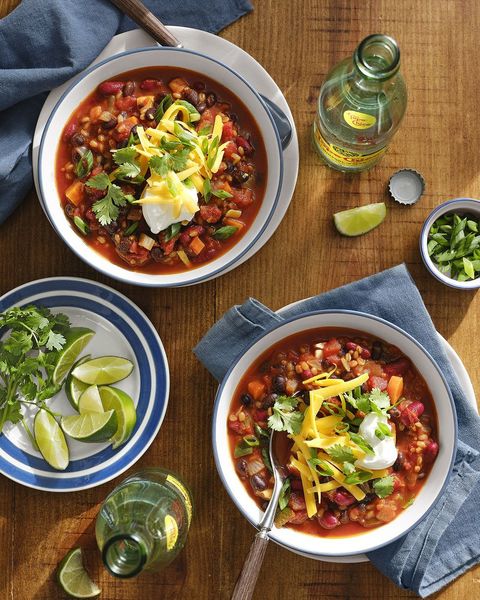 chili with grains and beans