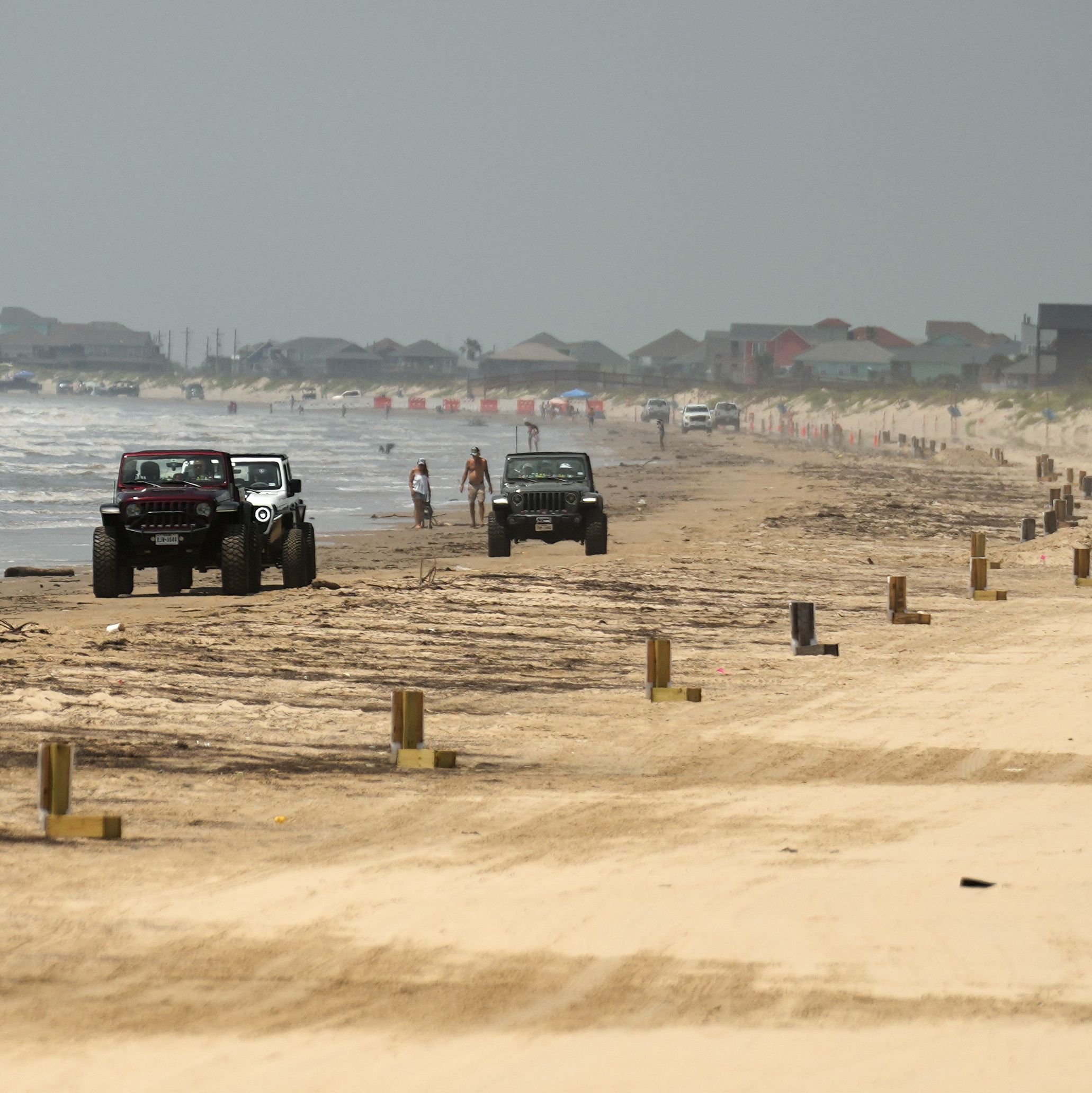 Jeep Weekend in Texas Coincides with 'Go Topless Day,' Sees 275 Arrests, 42 Confiscated Guns