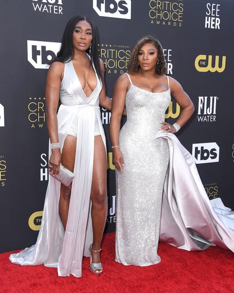 venus y serena williams en los critics choice awards 2022