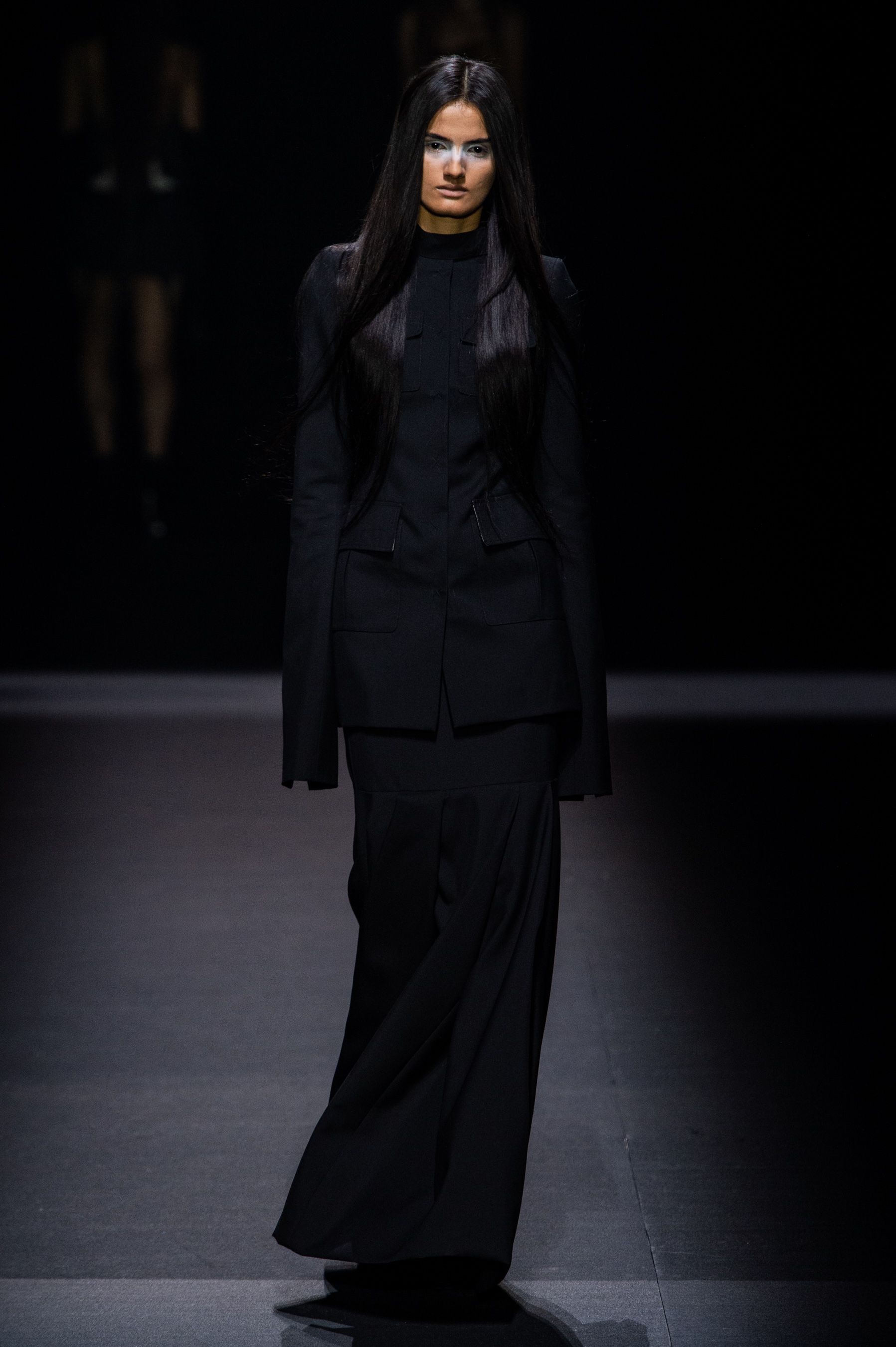 ヴェラ・ワン」（VERA WANG）｜2020春夏コレクション