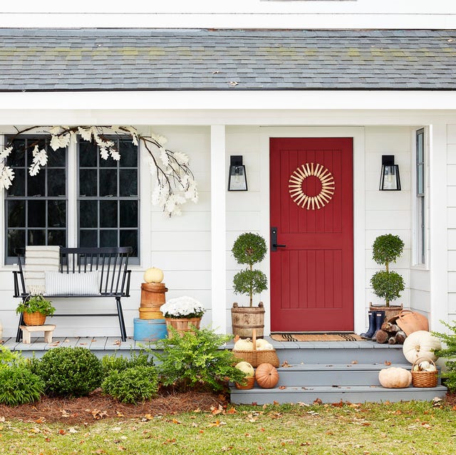 Rustic Fall Door Decor How To Make A Burlap Wreath thumbnail