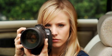 Photographer, Brown, Hairstyle, Lens, Skin, Chin, Digital camera, Hand, Photograph, Point-and-shoot camera, 