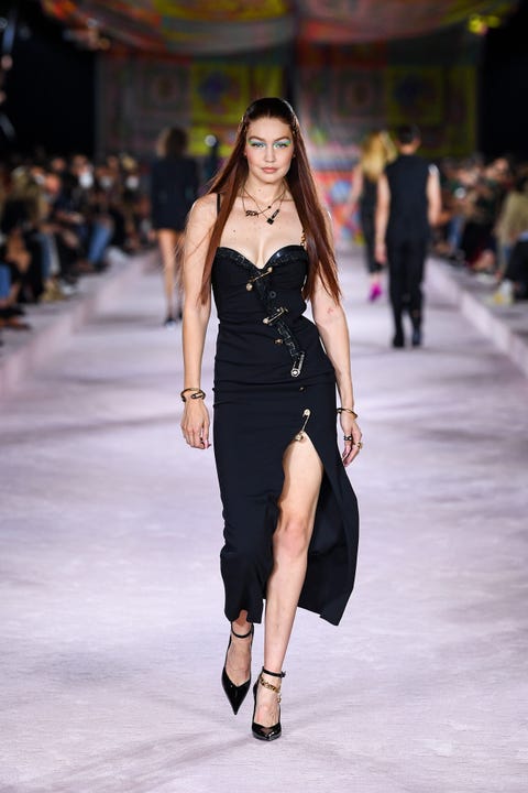 gigi hadid runway milan fashion week ss22