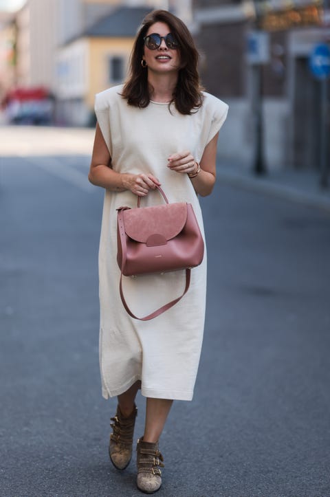 Looks inspiración de vestidos con botas Looks inspiración de vestidos con botas