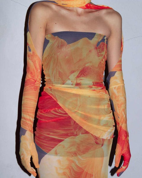 vestido con guantes de auné store