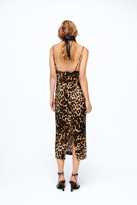 Todo el de Zara ha reservado vestido de leopardo