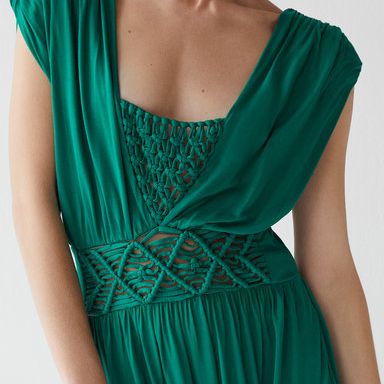 large Troubled lime El vestido de macramé verde de estilo bohemio más ideal está en Uterque