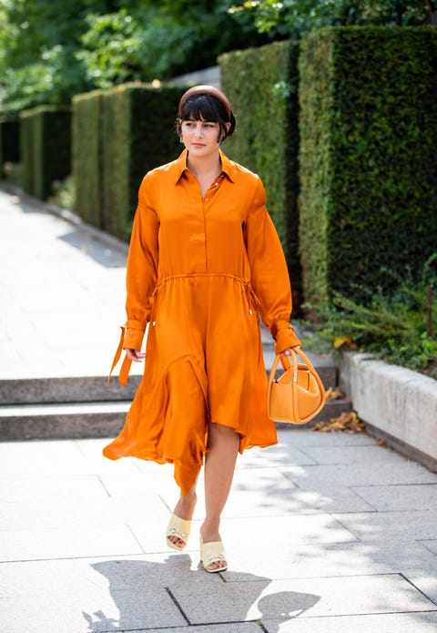 Vestido naranja: la tendencia del verano que llevar en otoño Vestido naranja: la tendencia del verano que llevar en otoño