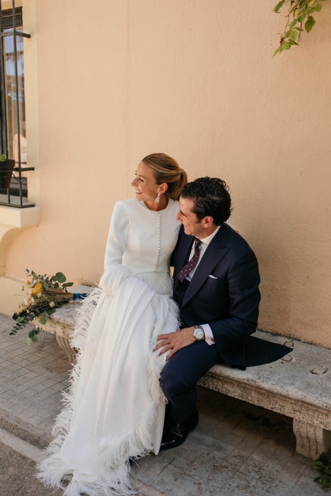 La novia española con el vestido de plumas más bonito de todos La novia española con el vestido de plumas más bonito de todos