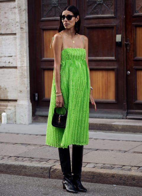Looks inspiración de vestidos con botas Looks inspiración de vestidos con botas