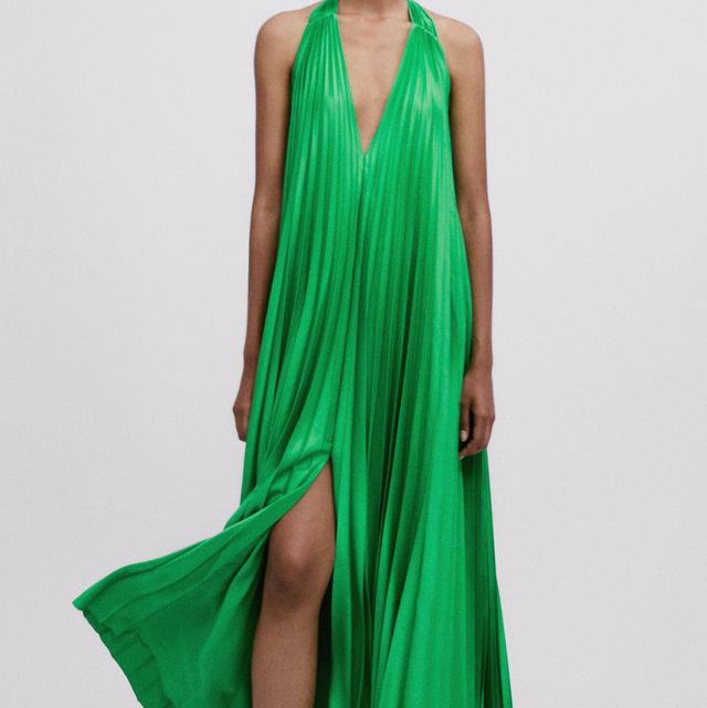 vestido verde satinado plisado