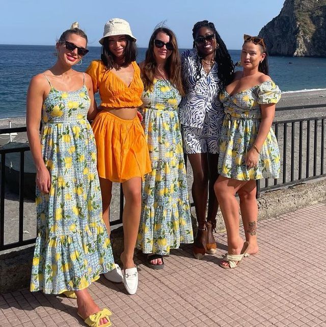 amigas viaje, 5 vestidos de limones color de