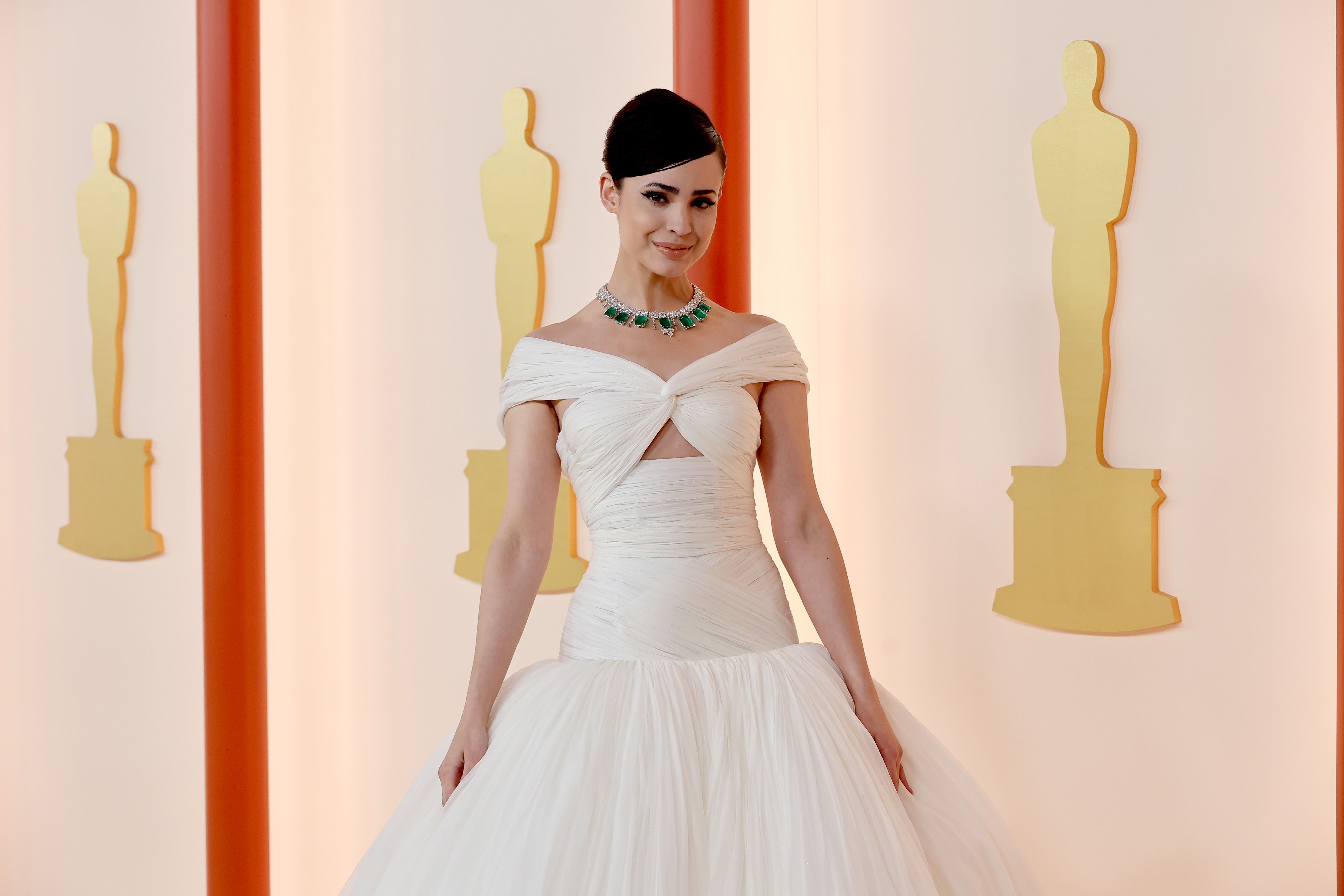 7 vestidos de los Oscar 2023 que inspirarán a las novias