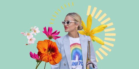 vestiti estivi come quelli della cantante ashley roberts ci fanno impazzire, della moda 2020 sono le stampe a fiorellini con i jeans a creare il look perfetto