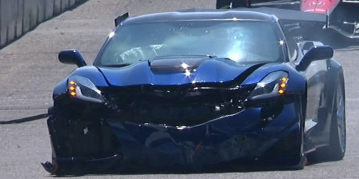 The Corvette ZR1 Pace Car Crashed Before the Start of the Detroit IndyCar Race