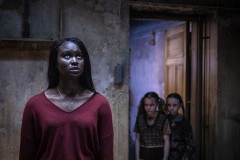 fotogramas de la serie viaje sangriento (bloodride) de netflix