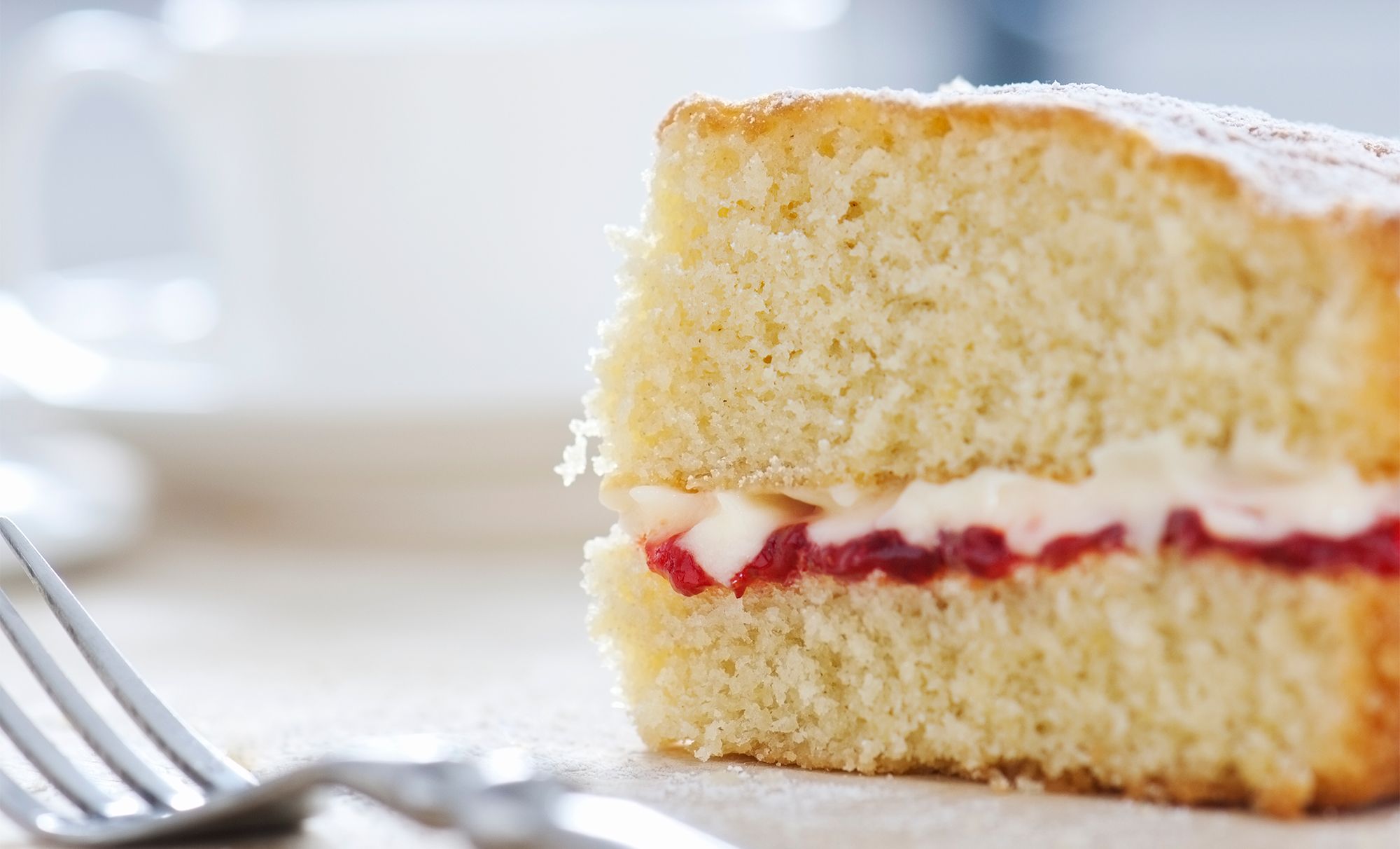 Mary Berry No Longer Follows A Traditional Victoria Sponge Recipe