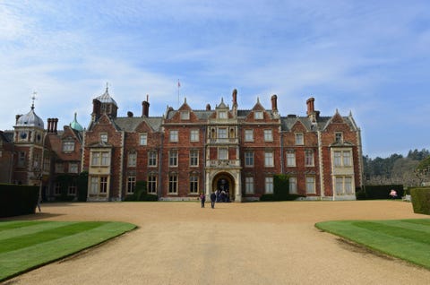 26 Royal British Family Homes Residences Owned By The Royals