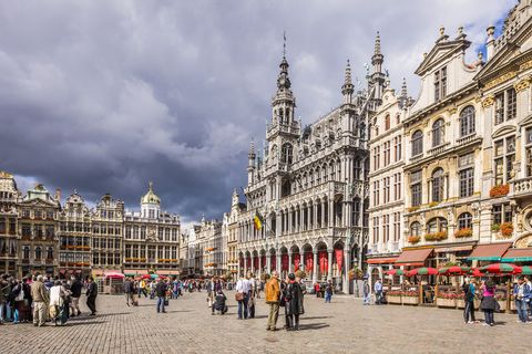 view of the grand place with the historical buildings
