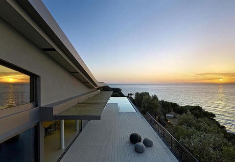 Real estate, Horizon, Sunlight, Evening, Balcony, Dusk, Sunset, Handrail, Daylighting, Sunrise, 