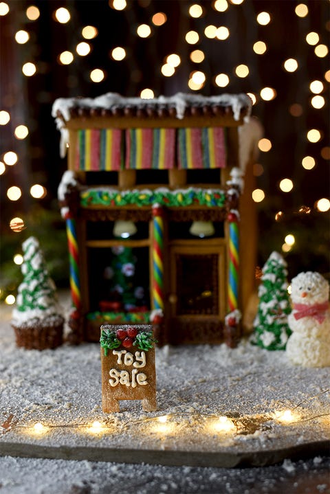 45 Amazing Gingerbread Houses Pictures Of Gingerbread House Design Ideas