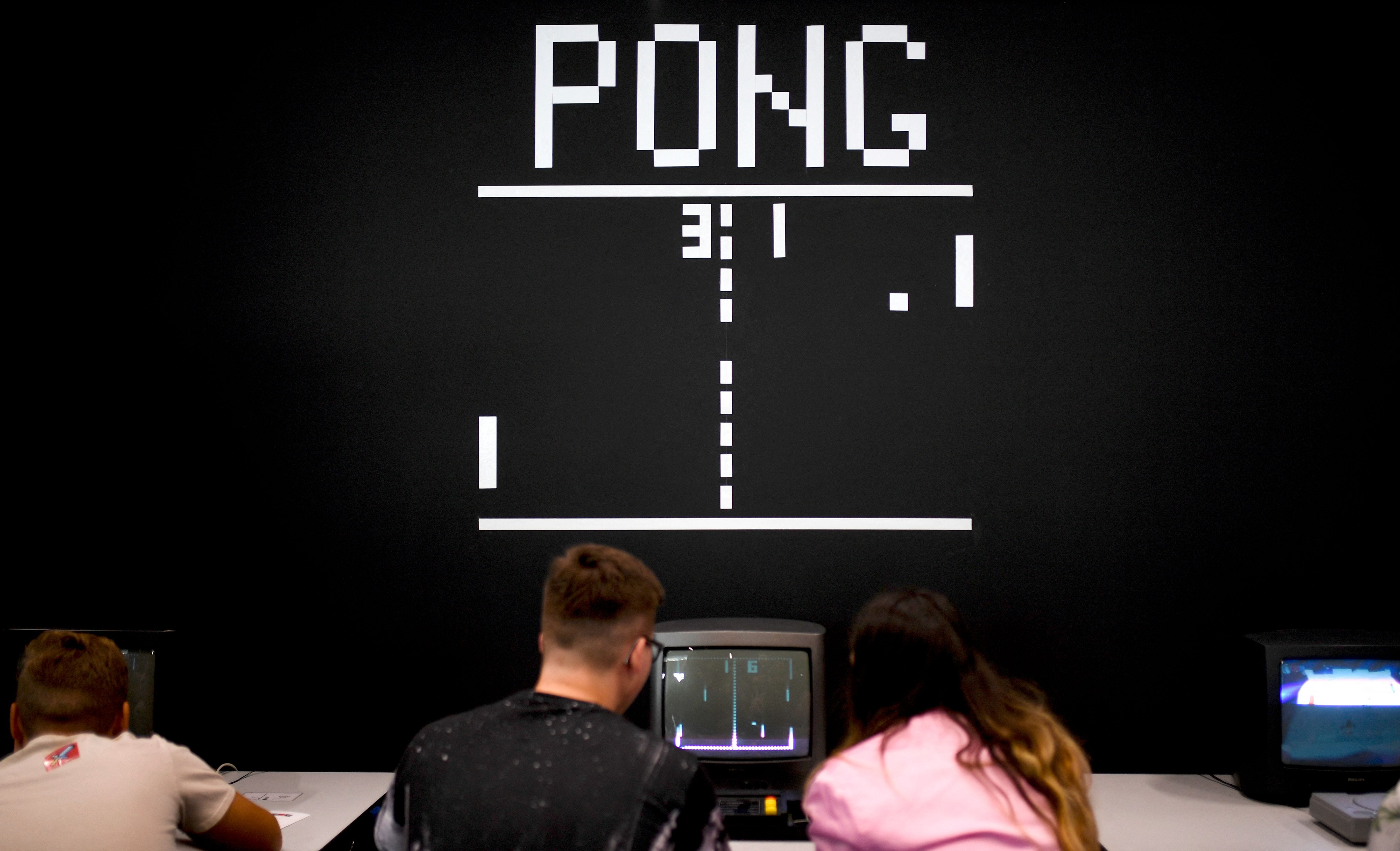 Scientists Discovered That a Blob Can Play Pong—and the Blob Is Getting Better