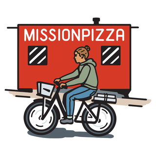 bisikletle görev pizzasının yanından geçen kadın