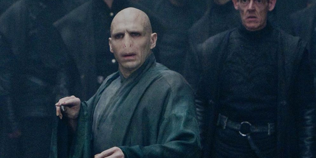 Voldemort&#39;s Robes Faded When a Horcrux Was Destroyed in &#39;Harry Potter&#39; Movies