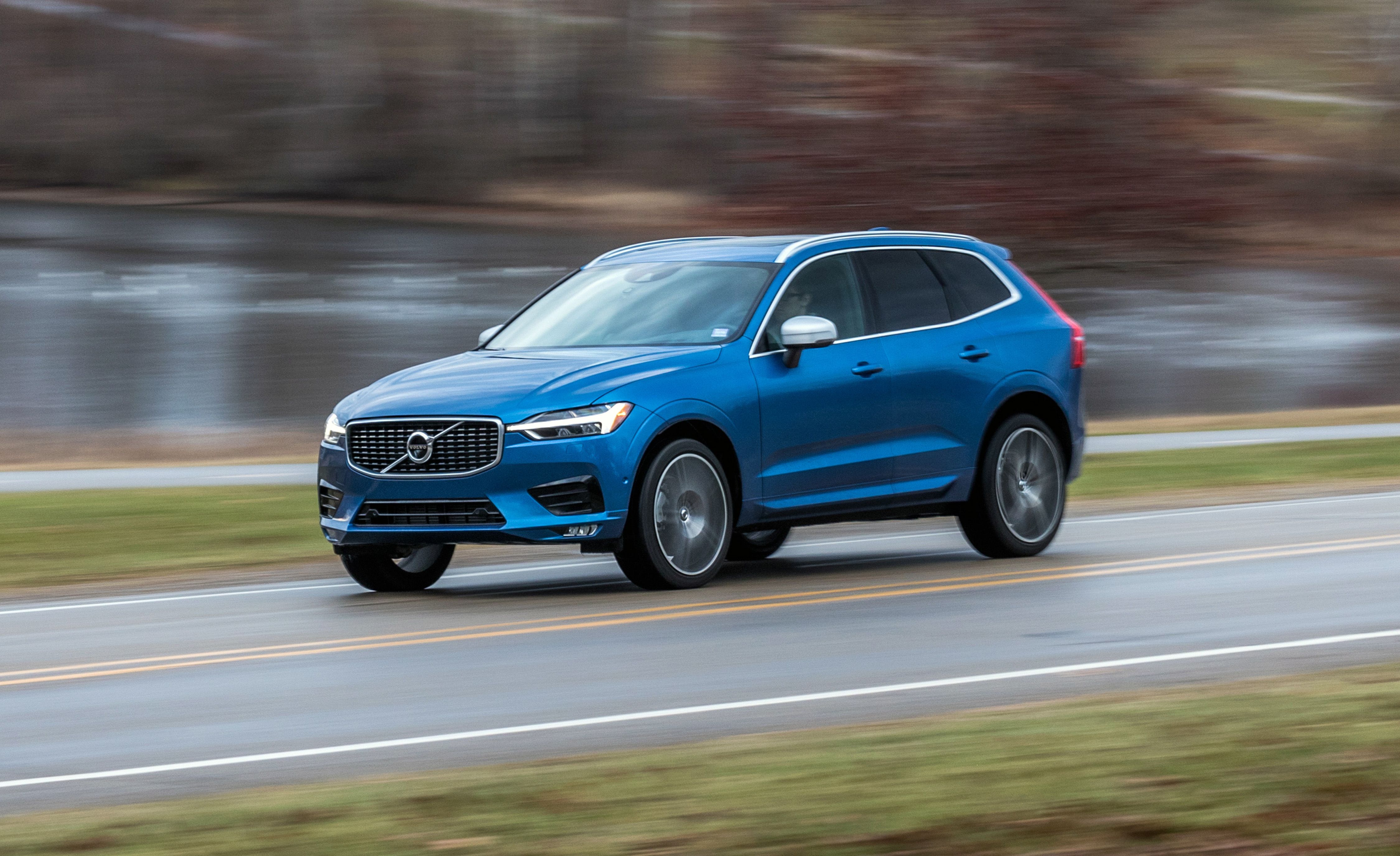 Volvo XC60 Review, Pricing, and Specs