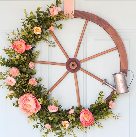 Wagon Wheel Wreath - Summer Wreaths Wagon Wheel Wreath - Summer Wreaths