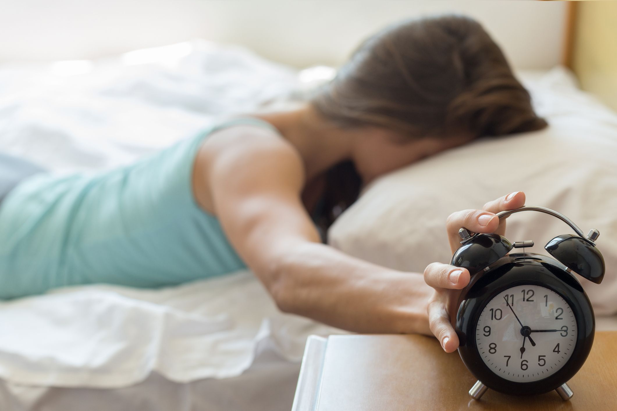 10 Best Loud Alarm Clocks For Heavy Sleepers 2020