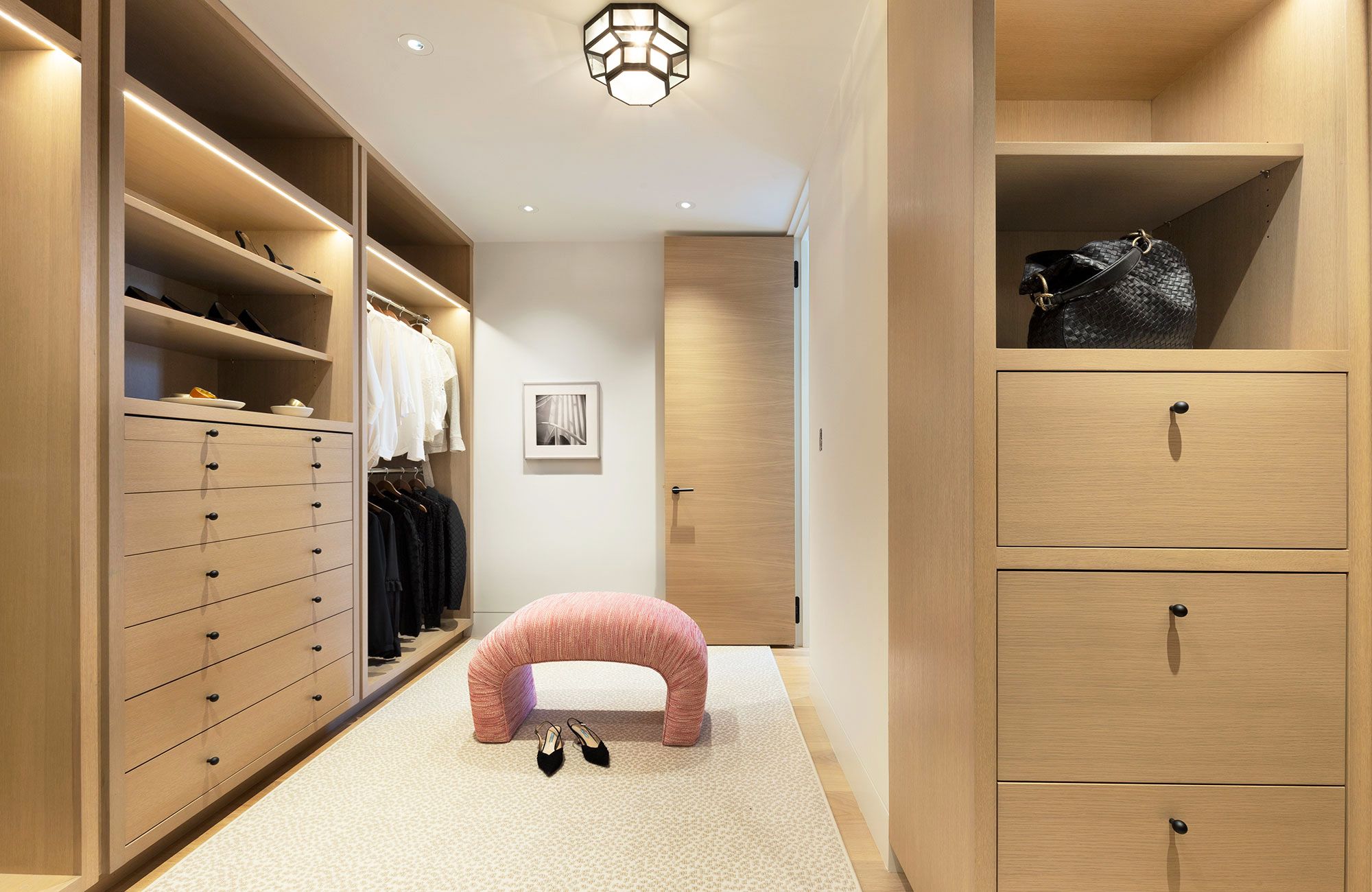 25 Best Walk In Closet Storage Ideas And Designs For Master Bedrooms,Somethings Gotta Give House Plan