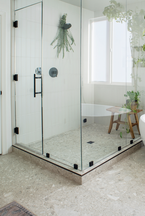 24 Stunning Walk In Shower Ideas, Custom Tile Showers Gallery