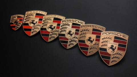 logo porsche 2023