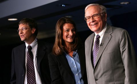 warren buffett to give most of his fortune to gates charity
