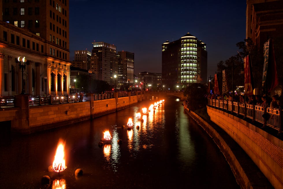 Rhode Island Waterfire-1526066415