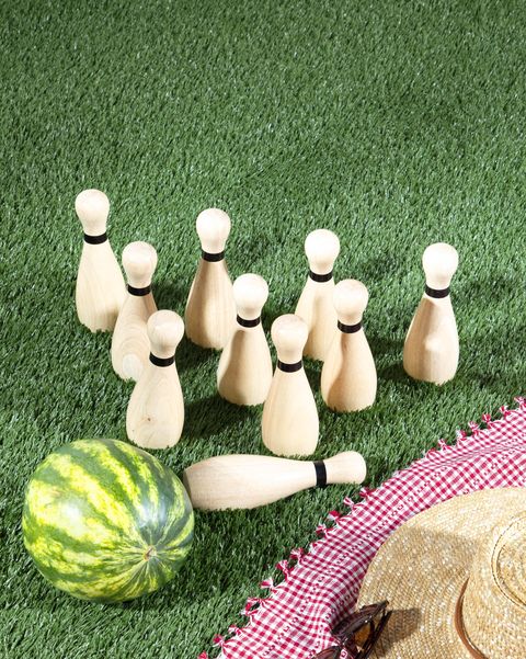 umdlalo we-watermelon bowling