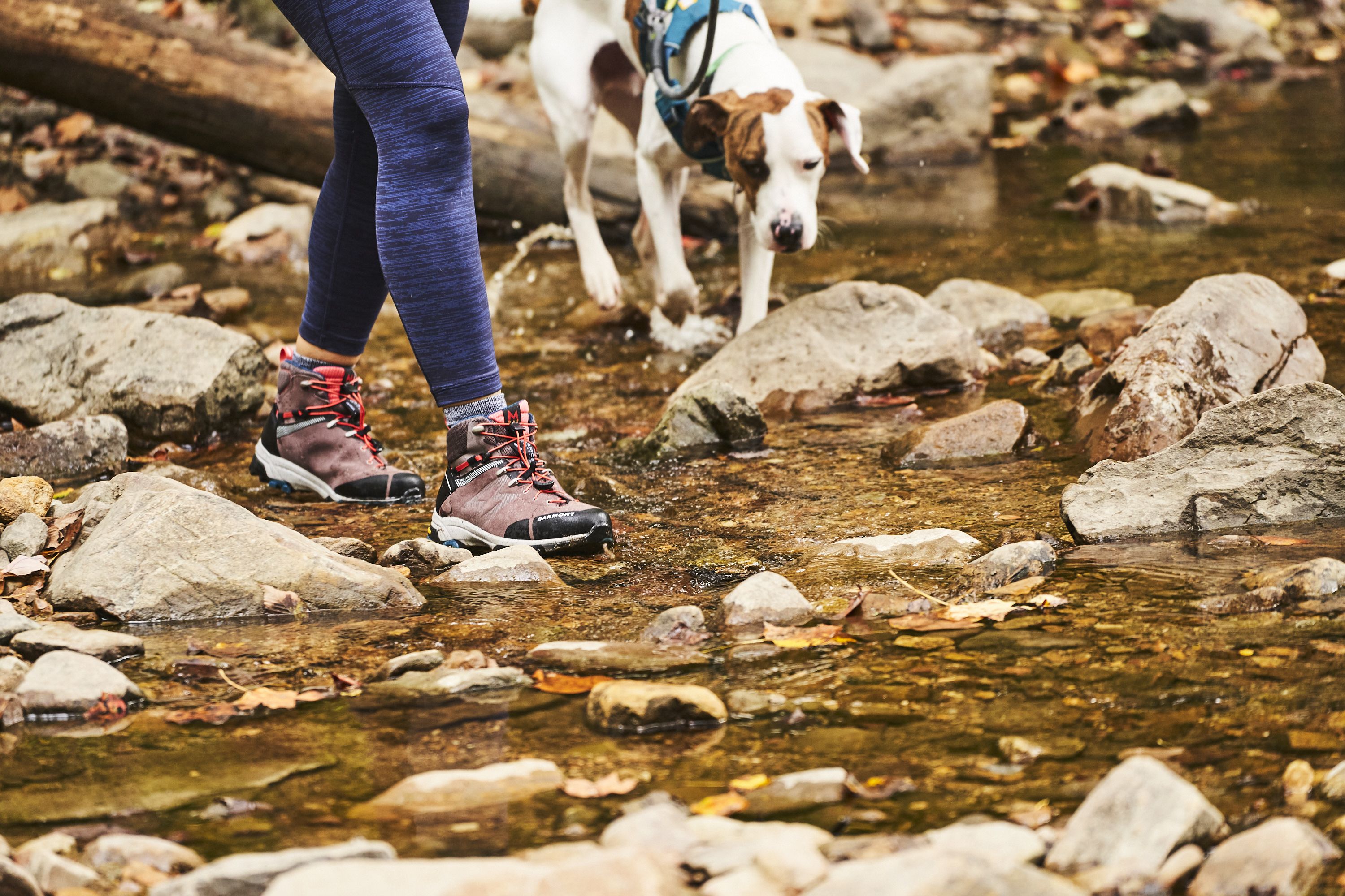 outdoor hiking boots