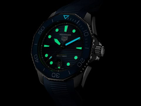 etiqueta heuer