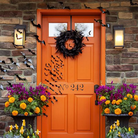 diy halloween decorations go batty front door with wreath