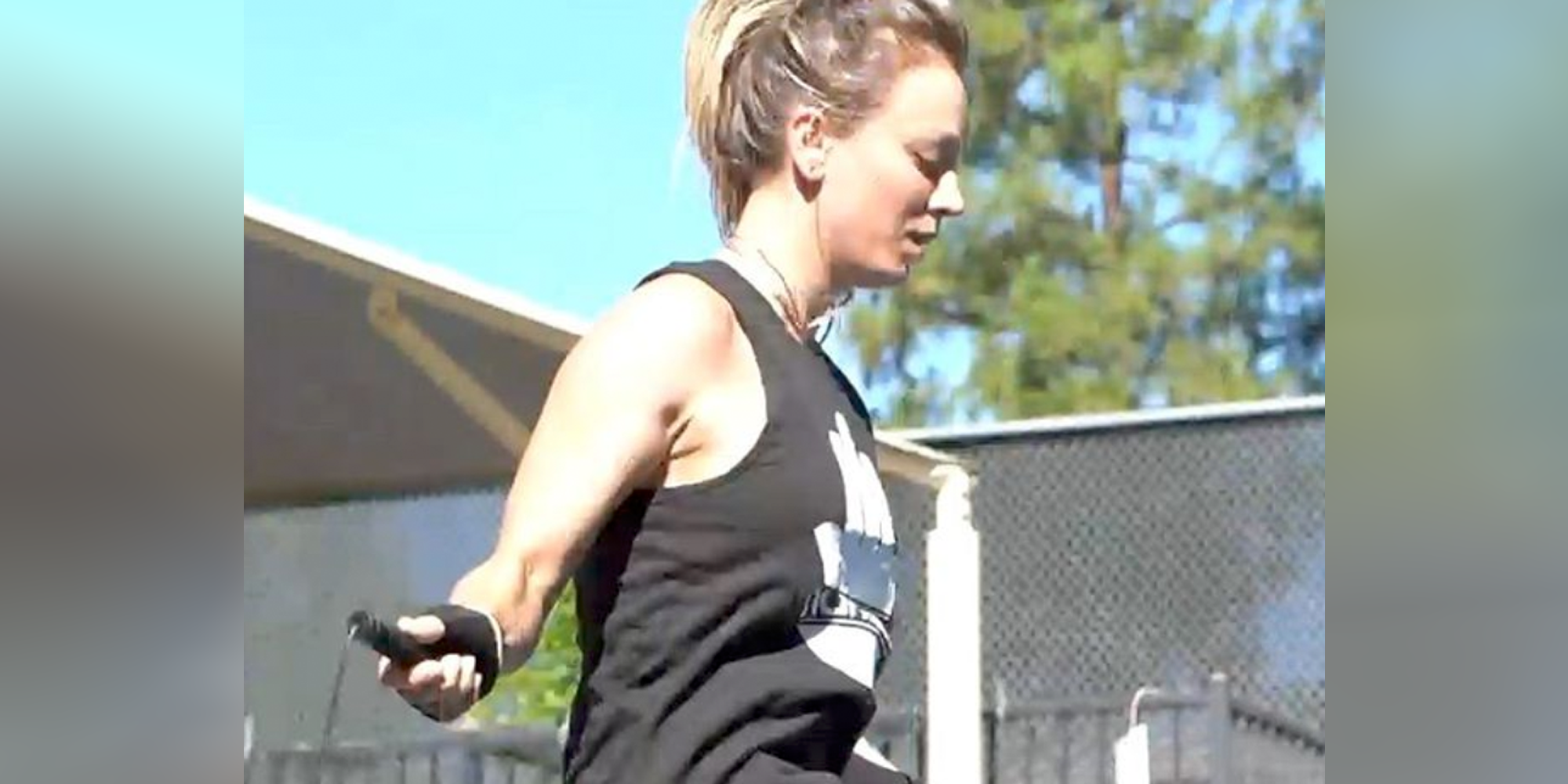 Kaley cuoco muscle