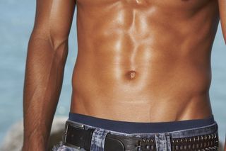 これが体脂肪率30 7 の腹筋 写真でみる体脂肪率別の男性シックスパック