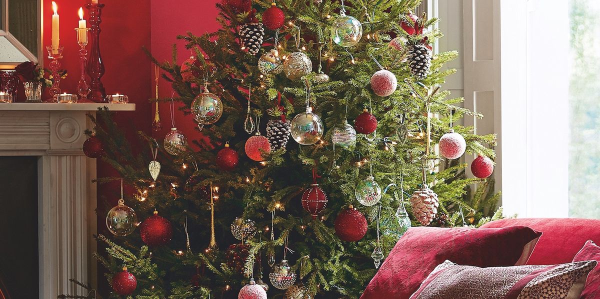 When To Put Up Your Christmas Tree Conundrum Solved - Home Goods Christmas Tree Decorations Uk