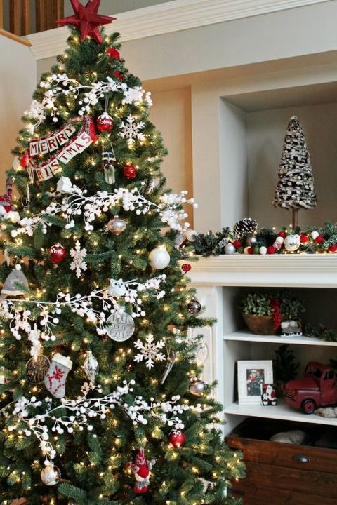 70 Best Christmas Tree Decorations 2021 - Christmas Tree Ideas