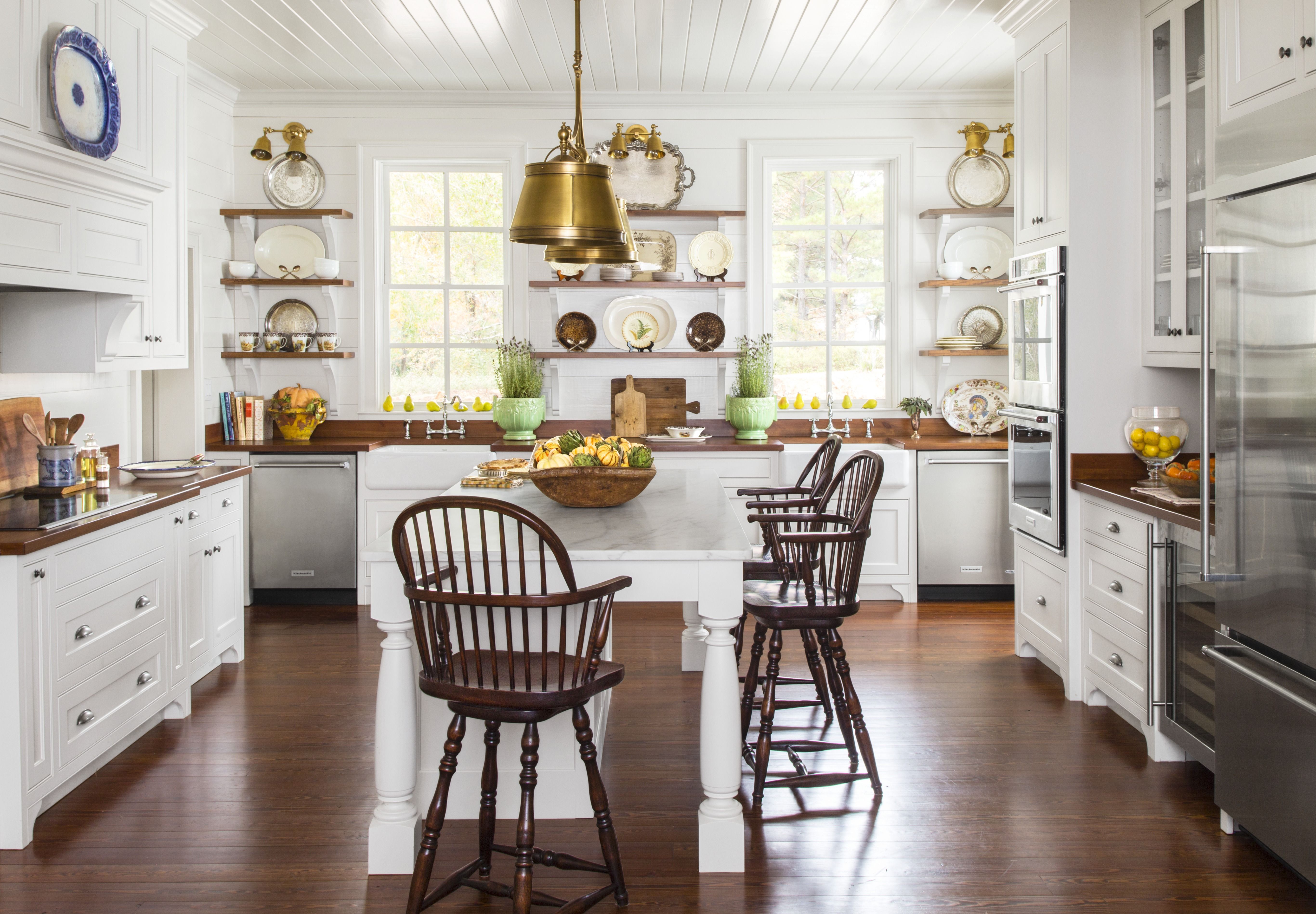 Benjamin Moore Linen White Kitchen Cabinets / Favorite White Interior