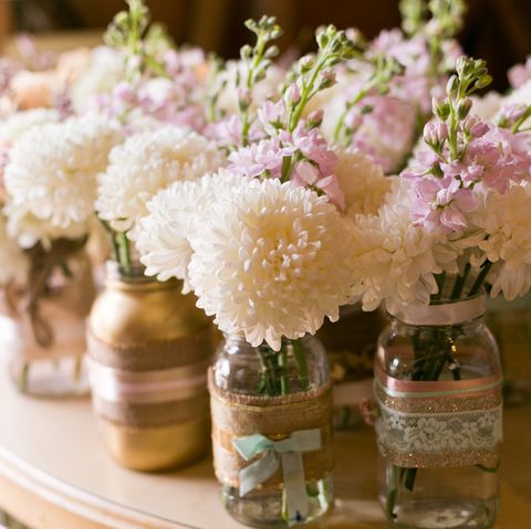 white dahlia wedding flowers