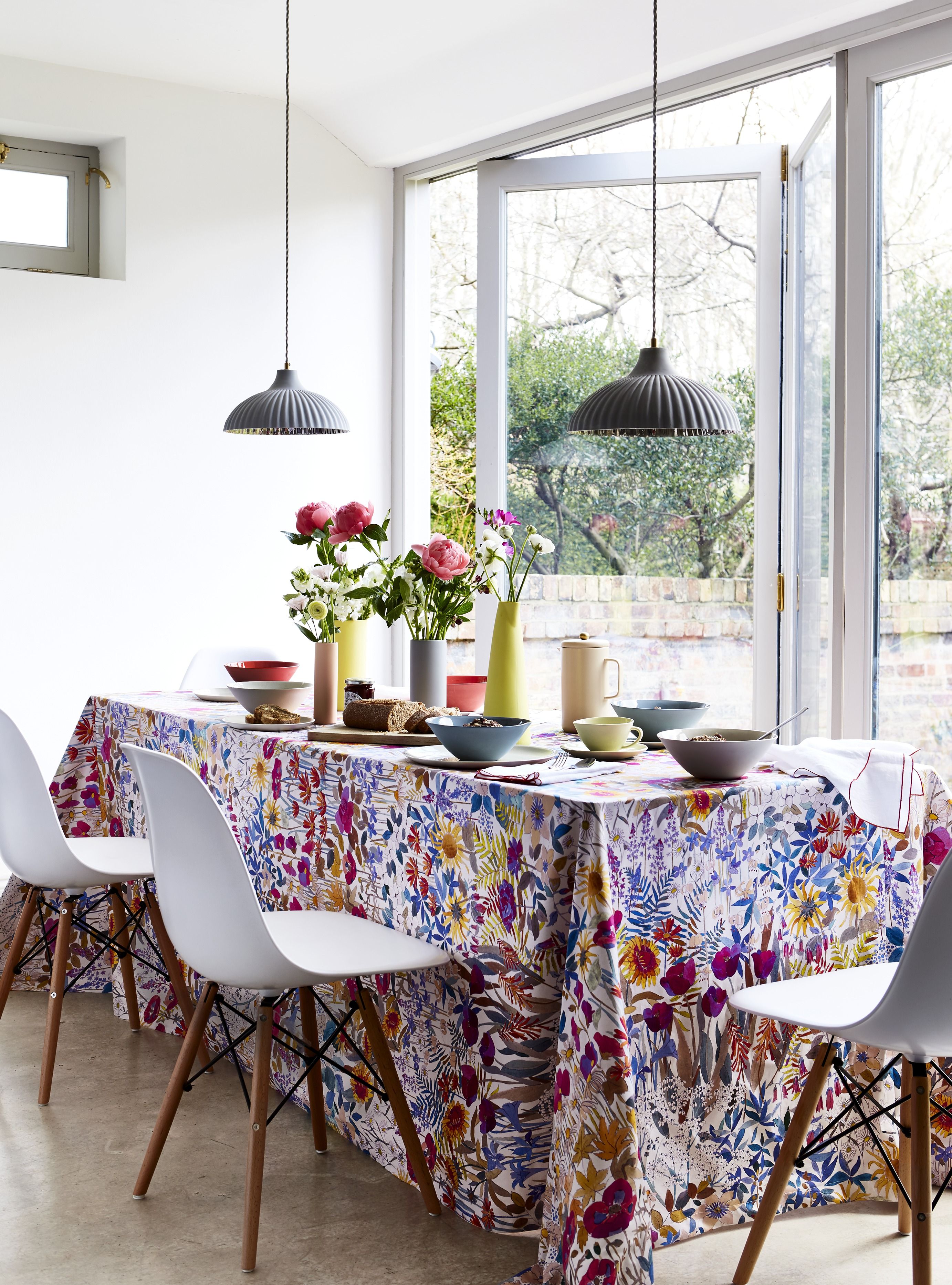 tablecloths for large dining room table