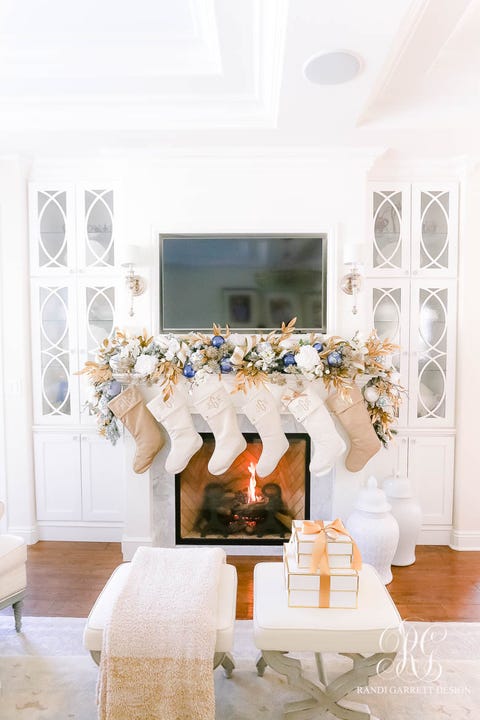 white gold blue christmas mantel decor