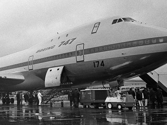 ボーイング747 が究極の旅客機と言える理由 ハイジャックを含む歴史を振り返る