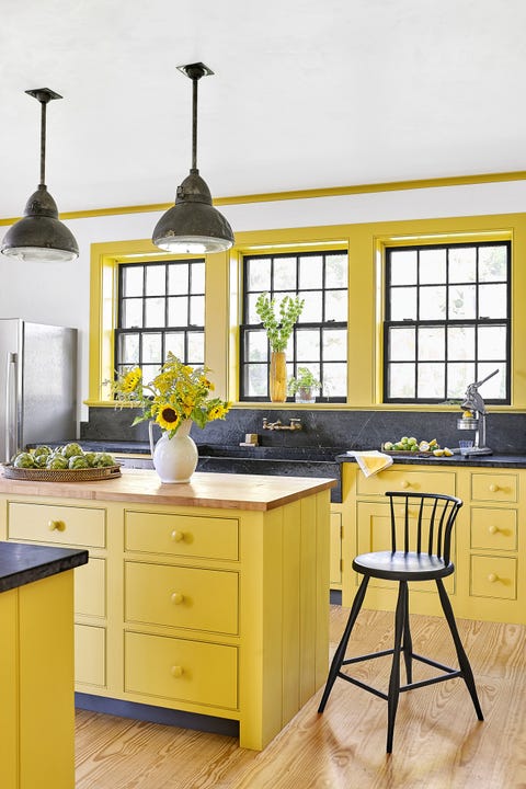 Yellow Home Decor : Blue and Yellow Home Decor : A splash of yellow in the home office can completely alter the ambiance of the room use of lovely vases, decor and throw pillows can add yellow to the home office [design: